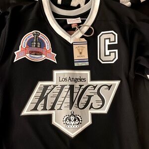 Authentic Mitchell and Ness Wayne Gretzky jersey NWT!! Sz Small
